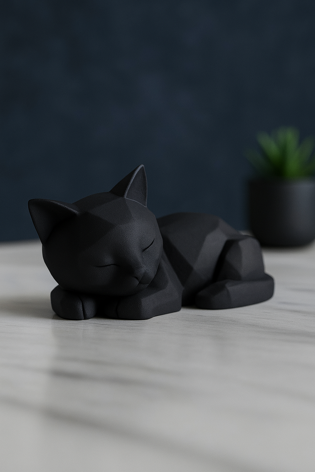 Low Poly Cat Sculpture – 3D Printed Modern Minimalist Decor for Home or Office