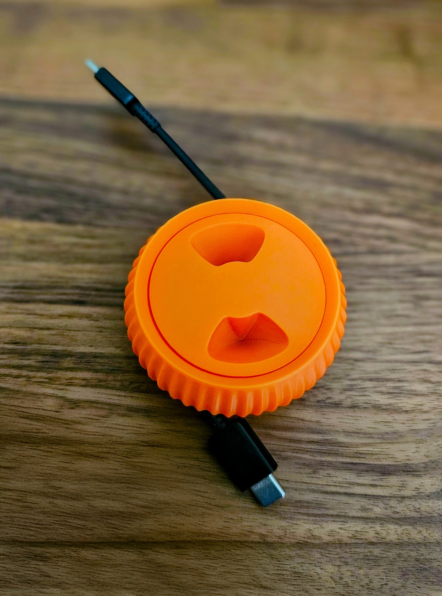 Minimalist Cable Winder Organizer | Compact Rotating Cord Management for Desk & Travel | Sleek Cable Storage for 3ft 6ft 10ft length Wires