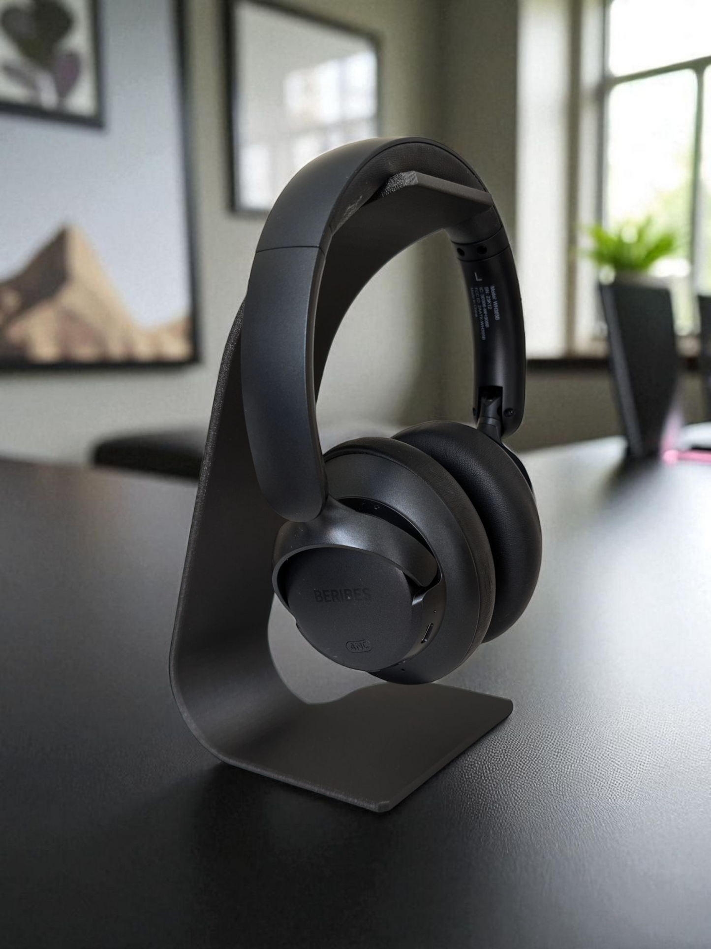 Minimalist 3D Printed Headphone Stand – Space-Saving Desk Display for Gamers, Creators & Audiophiles